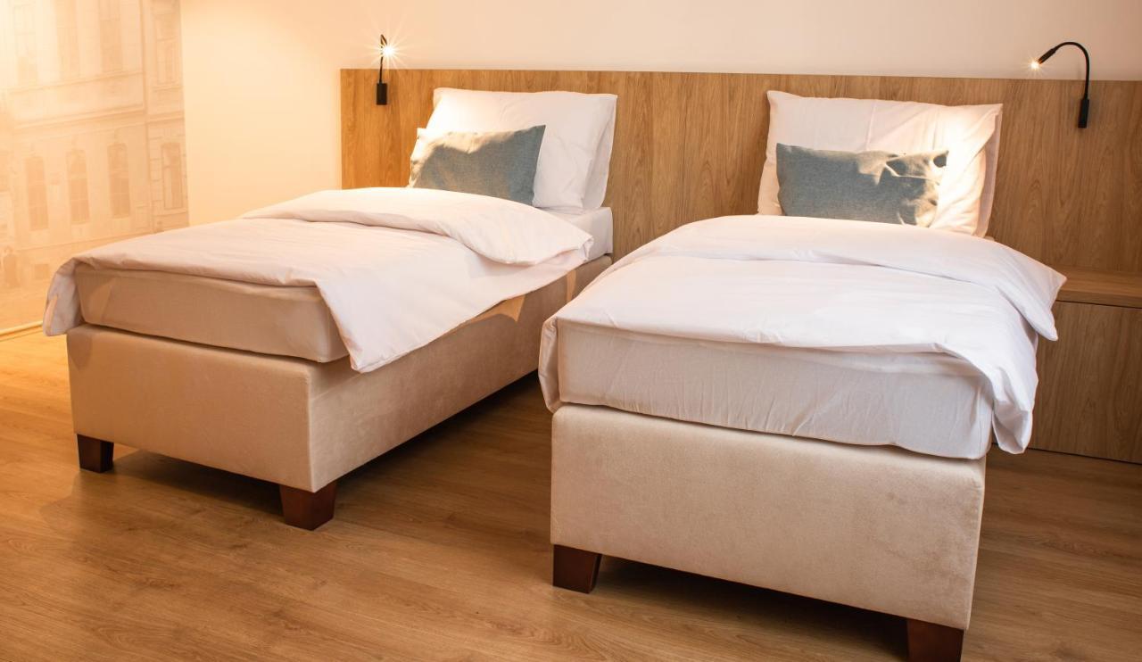 Hotel Beseda Ceske Budejovice Esterno foto
