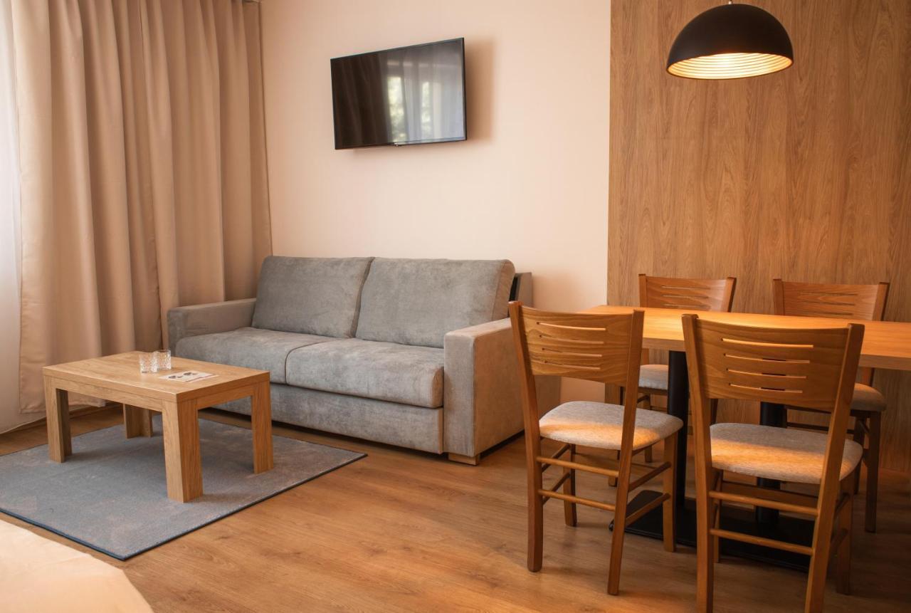 Hotel Beseda Ceske Budejovice Esterno foto