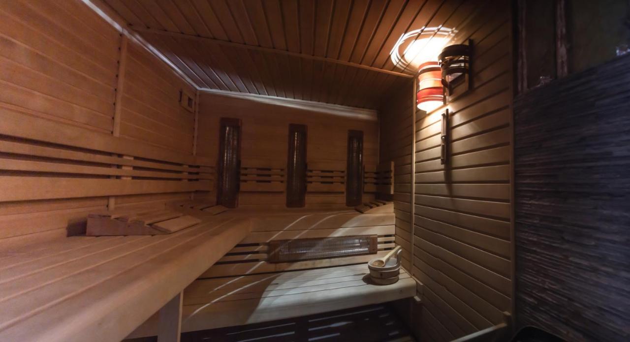 Hotel Beseda Ceske Budejovice Esterno foto