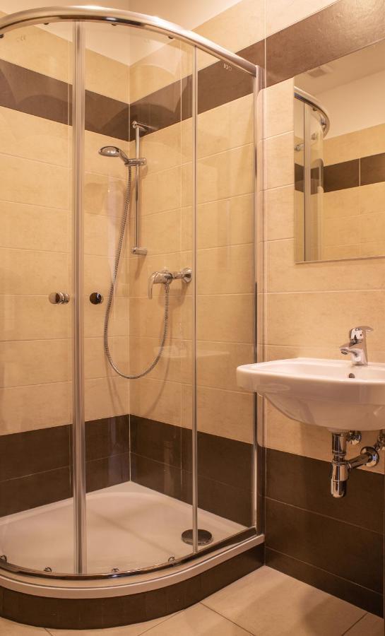 Hotel Beseda Ceske Budejovice Esterno foto